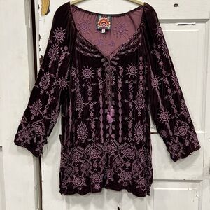 Johnny Was purple embroideredered tunic top Size Medium